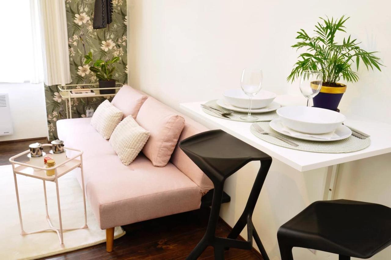 Lazy Sofa ° Apartment Hradec Králové Dış mekan fotoğraf
